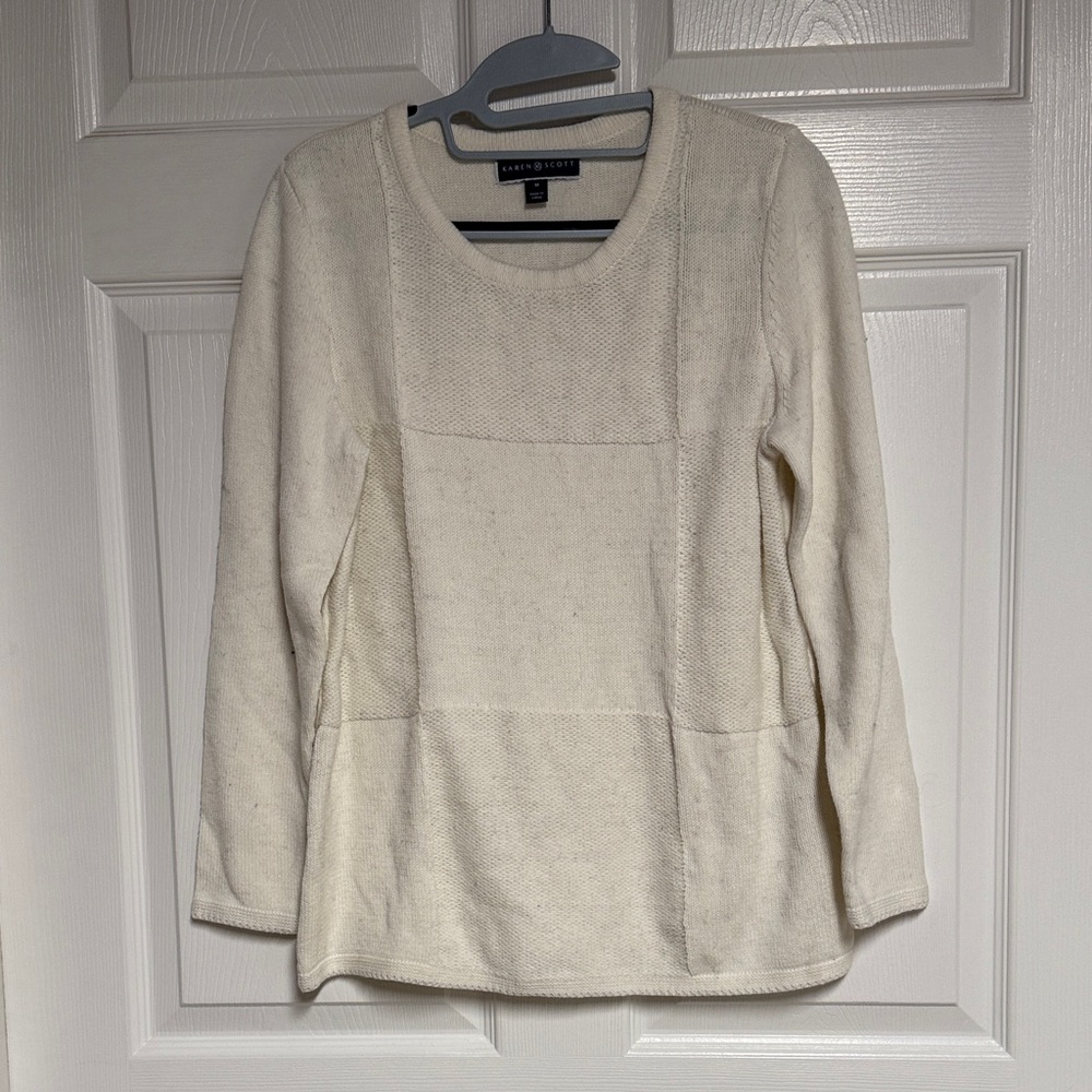 White Long Sleeve Sweater - Picture 1 of 1